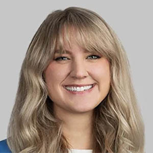 Tara Dobbs heasdshot (1) (676830)